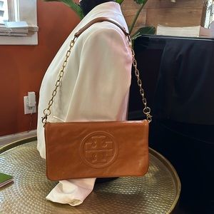 TORY BURCH Reva Clutch Shoulder Bag